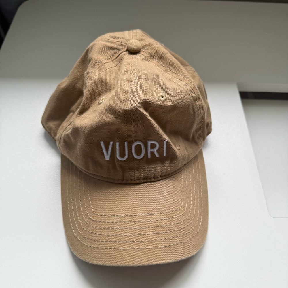 Vuori Adjustable Baseball Cap Hat Camel Brown Tan Unisex‎